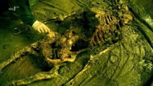 Смотреть на Лордфильм 2.0 Сериал Кости 2005