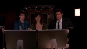 Смотреть на Лордфильм 2.0 Сериал Кости 2005